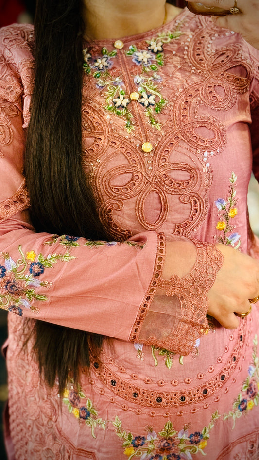 Soothing Peach Embroidered Lawn Suit | Pure Lawn Elegance – F FOR FASHION